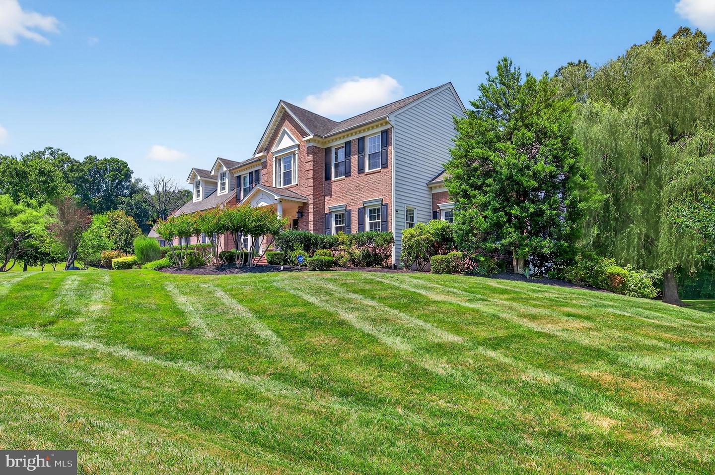 11910 CRAYTON CT, HERNDON, Virginia 20170, 5 Bedrooms Bedrooms, ,4 BathroomsBathrooms,Residential,For sale,11910 CRAYTON CT,VAFX2248506 MLS # VAFX2248506