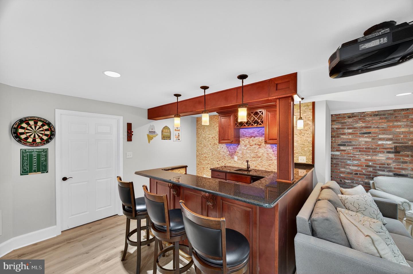 11910 CRAYTON CT, HERNDON, Virginia 20170, 5 Bedrooms Bedrooms, ,4 BathroomsBathrooms,Residential,For sale,11910 CRAYTON CT,VAFX2248506 MLS # VAFX2248506