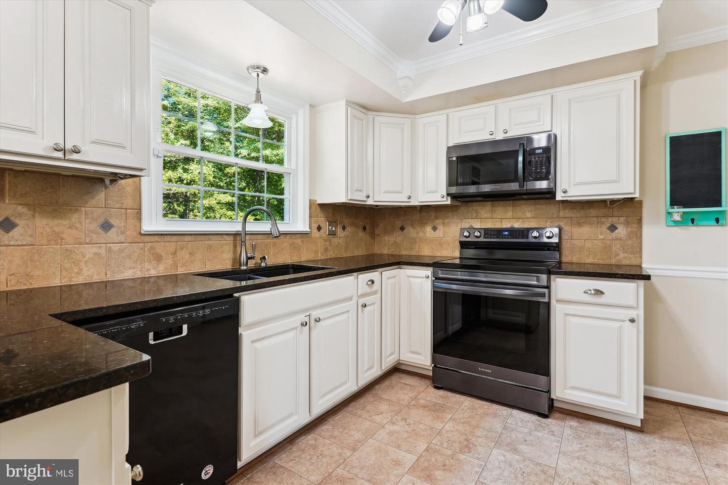 6702 RED JACKET RD, SPRINGFIELD, Virginia 22152, 4 Bedrooms Bedrooms, ,2 BathroomsBathrooms,Residential,For sale,6702 RED JACKET RD,VAFX2248804 MLS # VAFX2248804