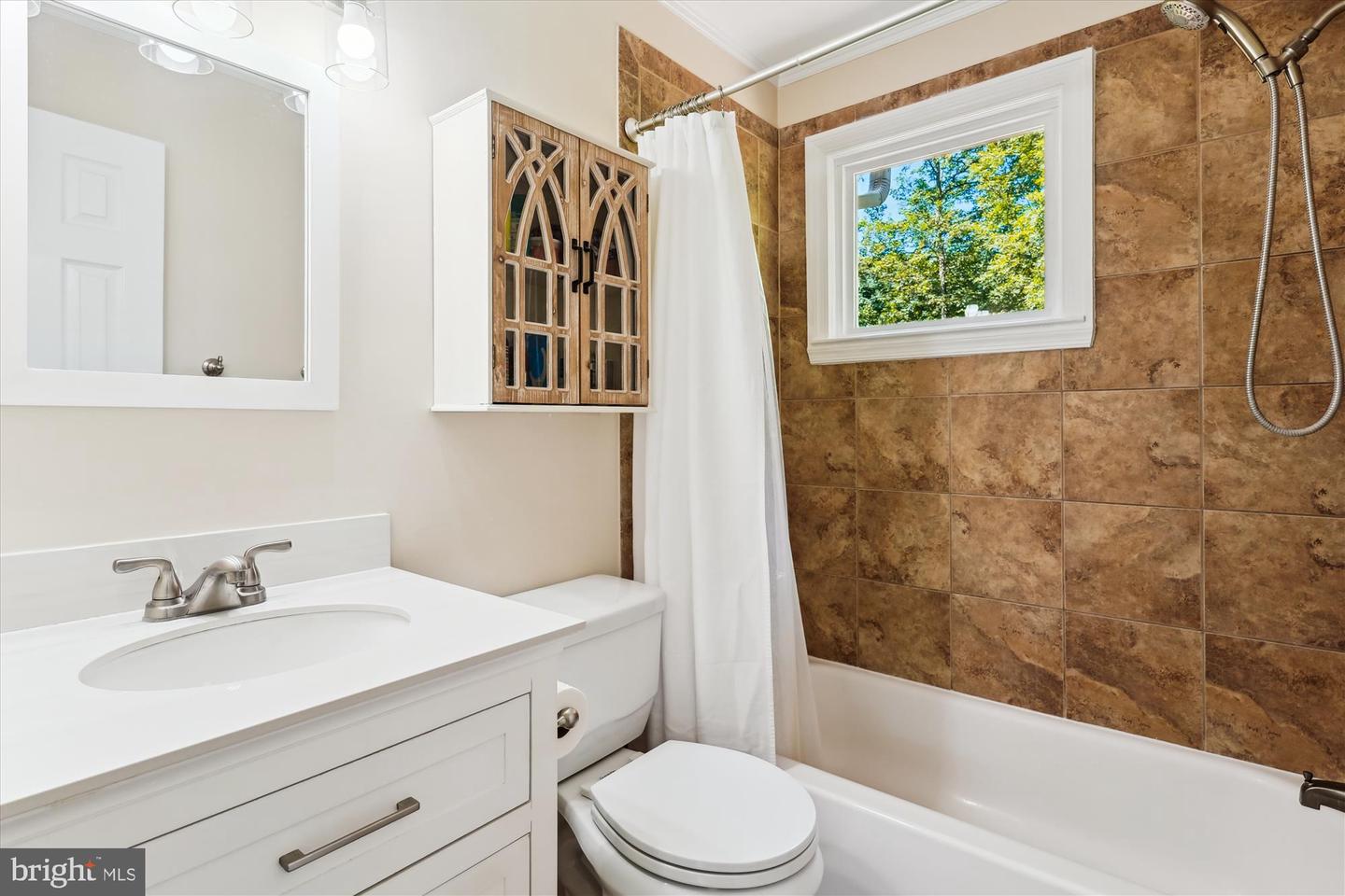 6702 RED JACKET RD, SPRINGFIELD, Virginia 22152, 4 Bedrooms Bedrooms, ,2 BathroomsBathrooms,Residential,For sale,6702 RED JACKET RD,VAFX2248804 MLS # VAFX2248804