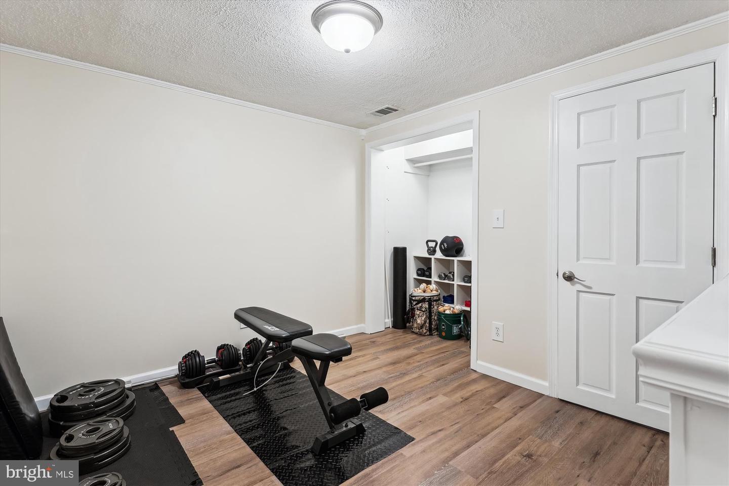 6702 RED JACKET RD, SPRINGFIELD, Virginia 22152, 4 Bedrooms Bedrooms, ,2 BathroomsBathrooms,Residential,For sale,6702 RED JACKET RD,VAFX2248804 MLS # VAFX2248804