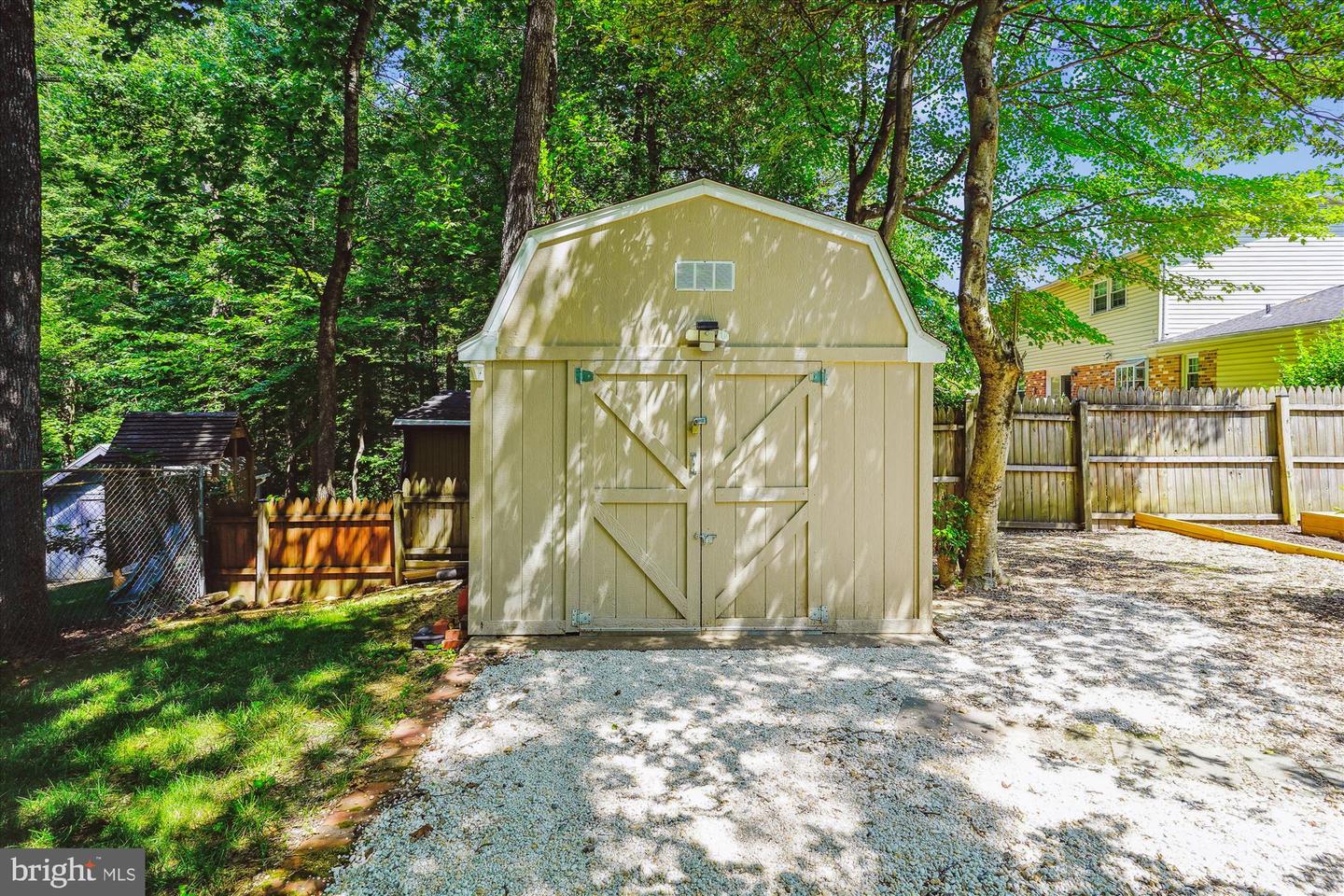 6702 RED JACKET RD, SPRINGFIELD, Virginia 22152, 4 Bedrooms Bedrooms, ,2 BathroomsBathrooms,Residential,For sale,6702 RED JACKET RD,VAFX2248804 MLS # VAFX2248804