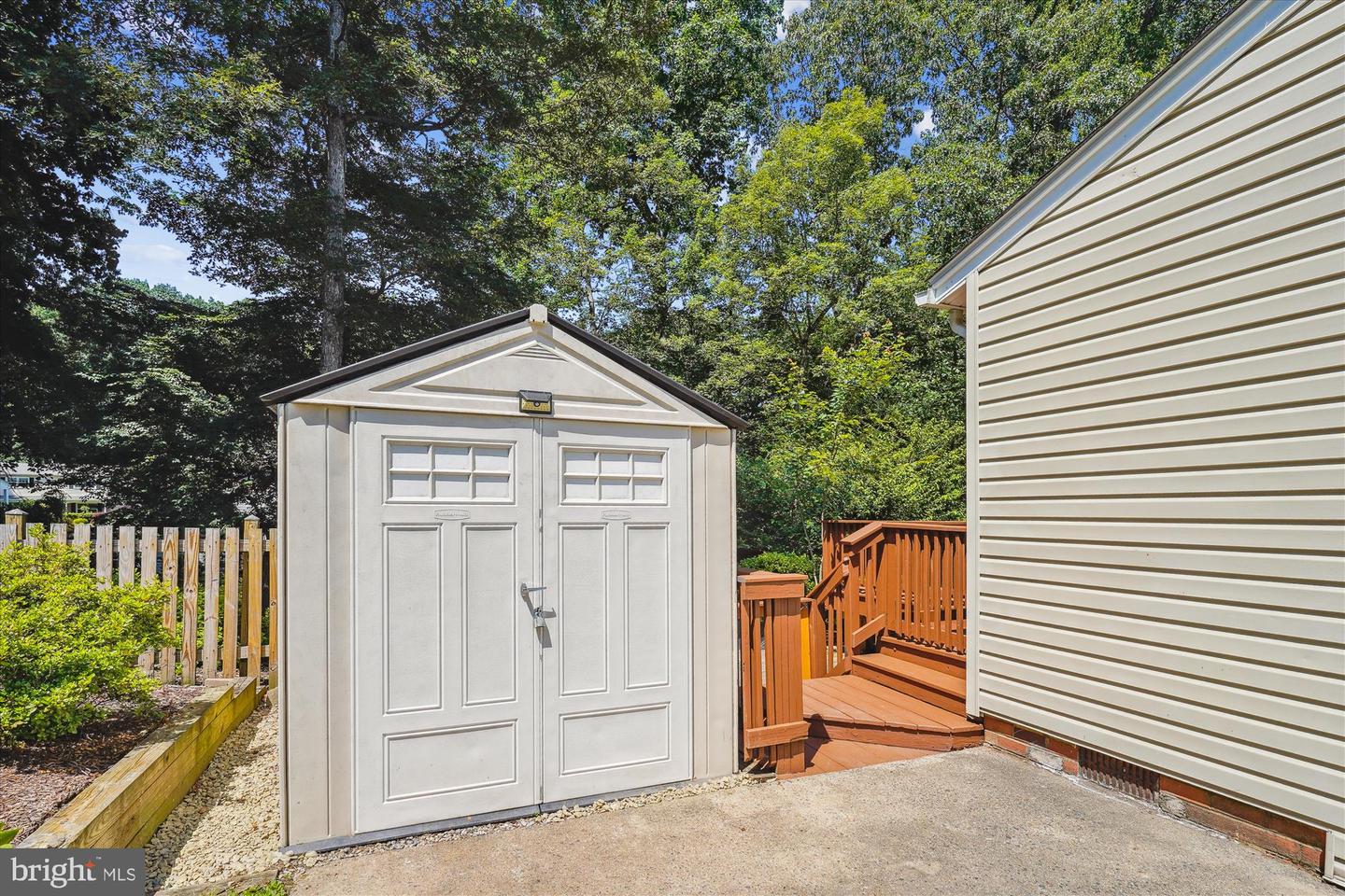 6702 RED JACKET RD, SPRINGFIELD, Virginia 22152, 4 Bedrooms Bedrooms, ,2 BathroomsBathrooms,Residential,For sale,6702 RED JACKET RD,VAFX2248804 MLS # VAFX2248804