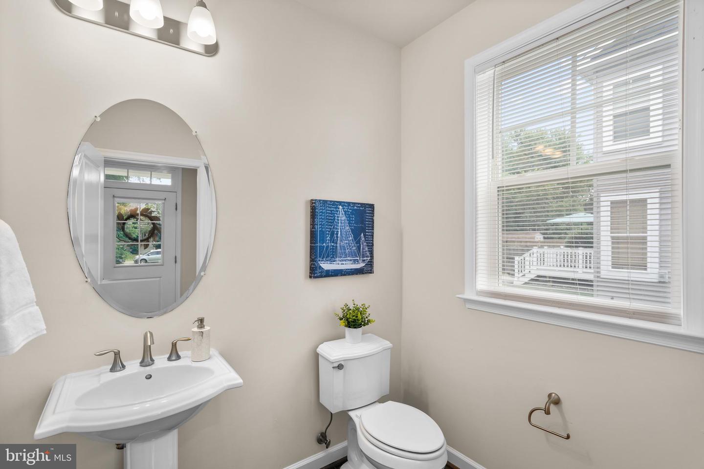 625 E G ST, PURCELLVILLE, Virginia 20132, 4 Bedrooms Bedrooms, ,3 BathroomsBathrooms,Residential,For sale,625 E G ST,VALO2099998 MLS # VALO2099998