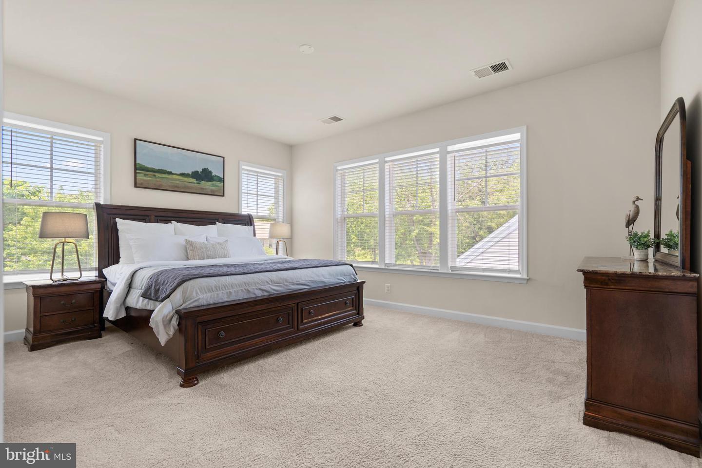 625 E G ST, PURCELLVILLE, Virginia 20132, 4 Bedrooms Bedrooms, ,3 BathroomsBathrooms,Residential,For sale,625 E G ST,VALO2099998 MLS # VALO2099998