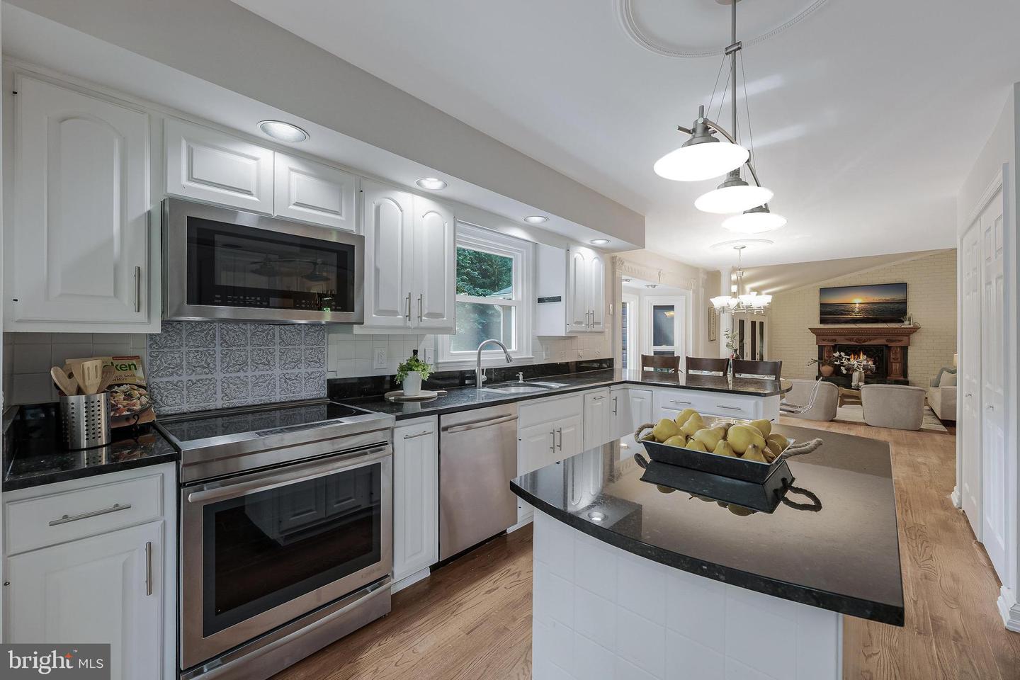 2930 FOX MILL RD, OAK HILL, Virginia 20171, 5 Bedrooms Bedrooms, ,2 BathroomsBathrooms,Residential,For sale,2930 FOX MILL RD,VAFX2249060 MLS # VAFX2249060