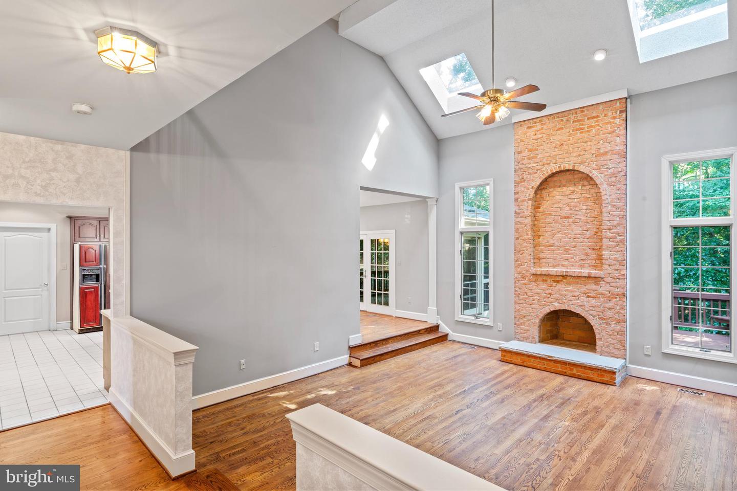 2713 SILKWOOD CT, OAKTON, Virginia 22124, 4 Bedrooms Bedrooms, ,4 BathroomsBathrooms,Residential,For sale,2713 SILKWOOD CT,VAFX2249226 MLS # VAFX2249226