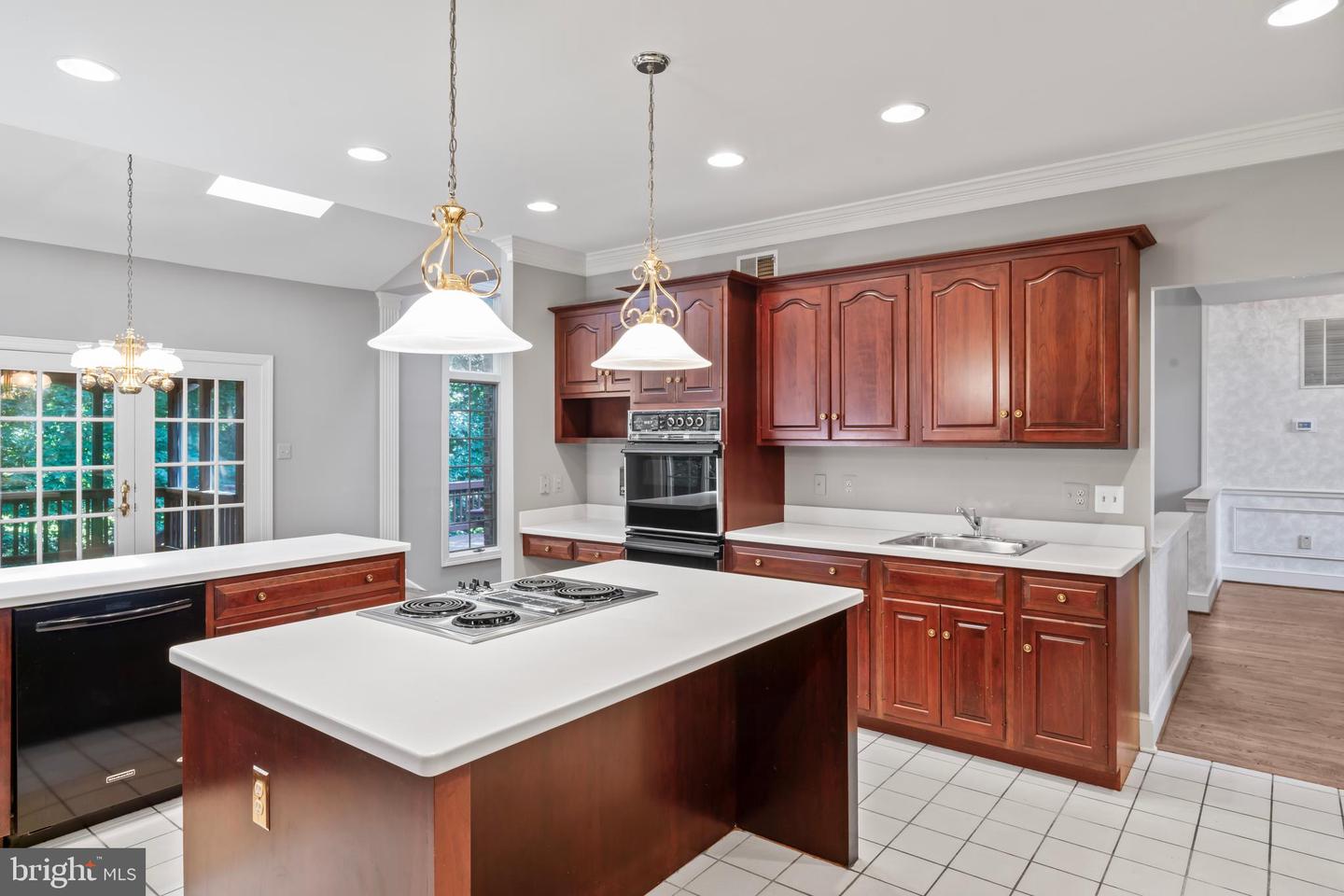2713 SILKWOOD CT, OAKTON, Virginia 22124, 4 Bedrooms Bedrooms, ,4 BathroomsBathrooms,Residential,For sale,2713 SILKWOOD CT,VAFX2249226 MLS # VAFX2249226