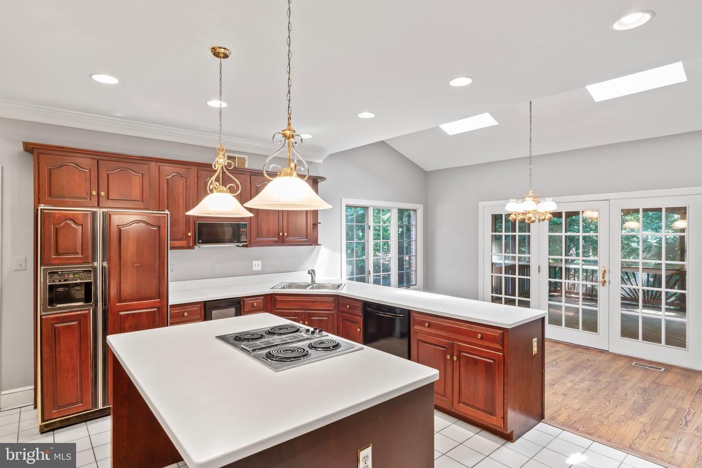 2713 SILKWOOD CT, OAKTON, Virginia 22124, 4 Bedrooms Bedrooms, ,4 BathroomsBathrooms,Residential,For sale,2713 SILKWOOD CT,VAFX2249226 MLS # VAFX2249226