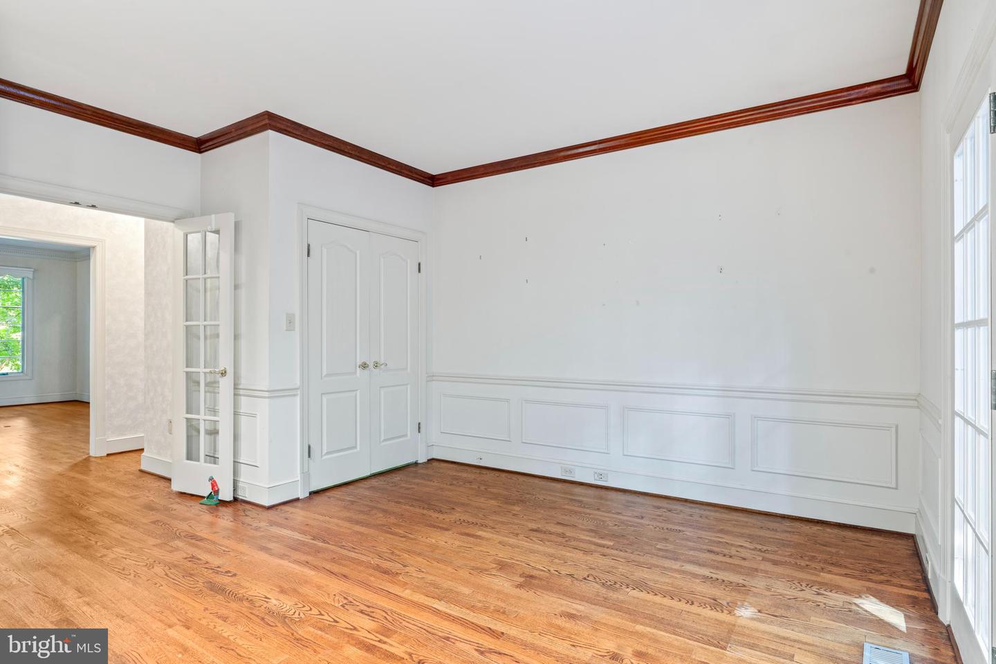 2713 SILKWOOD CT, OAKTON, Virginia 22124, 4 Bedrooms Bedrooms, ,4 BathroomsBathrooms,Residential,For sale,2713 SILKWOOD CT,VAFX2249226 MLS # VAFX2249226