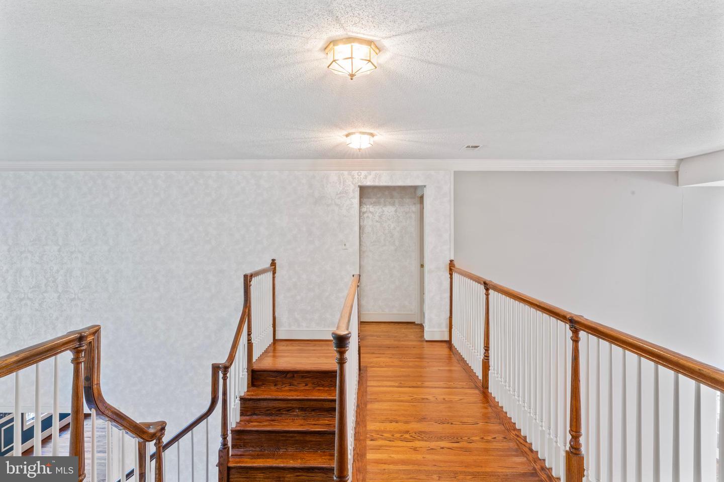 2713 SILKWOOD CT, OAKTON, Virginia 22124, 4 Bedrooms Bedrooms, ,4 BathroomsBathrooms,Residential,For sale,2713 SILKWOOD CT,VAFX2249226 MLS # VAFX2249226