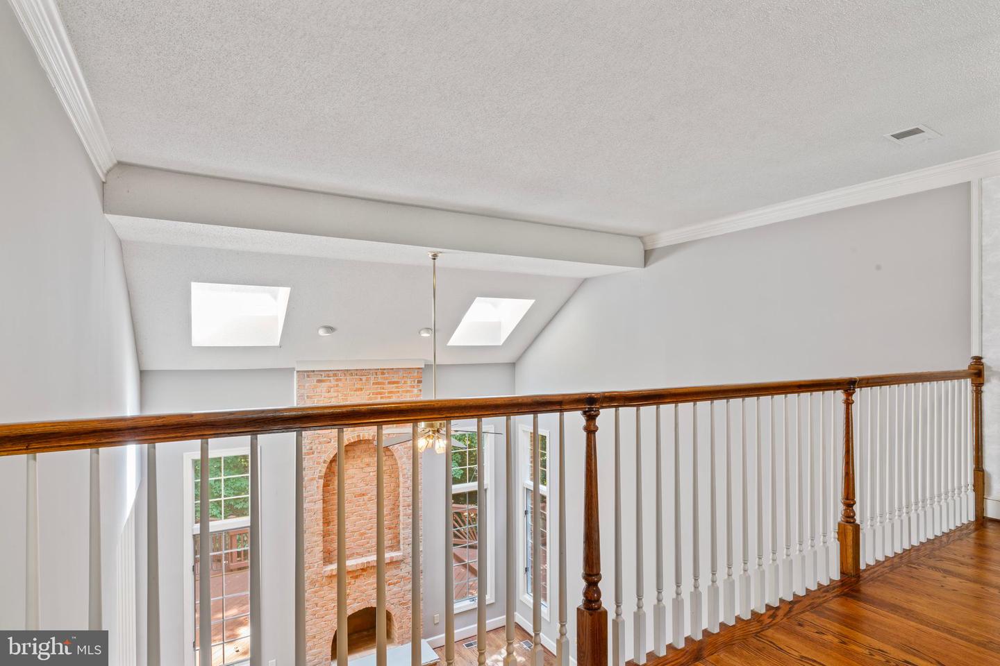 2713 SILKWOOD CT, OAKTON, Virginia 22124, 4 Bedrooms Bedrooms, ,4 BathroomsBathrooms,Residential,For sale,2713 SILKWOOD CT,VAFX2249226 MLS # VAFX2249226
