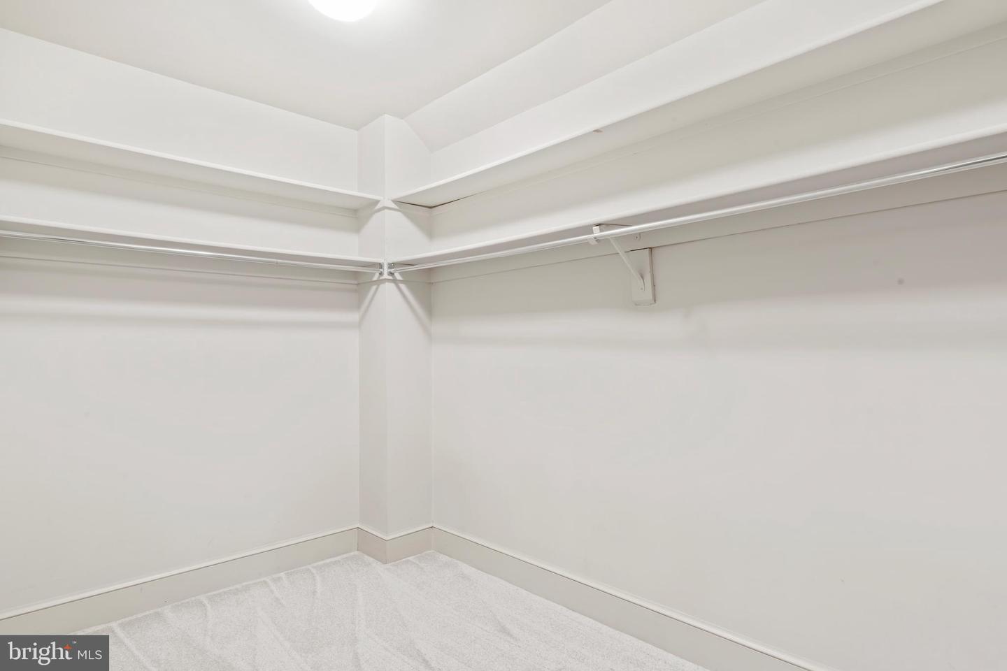 2713 SILKWOOD CT, OAKTON, Virginia 22124, 4 Bedrooms Bedrooms, ,4 BathroomsBathrooms,Residential,For sale,2713 SILKWOOD CT,VAFX2249226 MLS # VAFX2249226