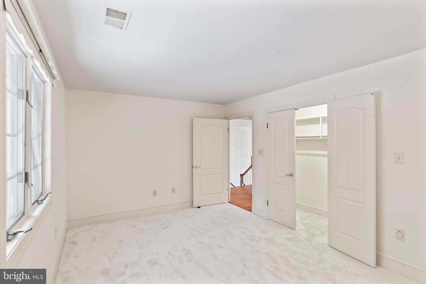 2713 SILKWOOD CT, OAKTON, Virginia 22124, 4 Bedrooms Bedrooms, ,4 BathroomsBathrooms,Residential,For sale,2713 SILKWOOD CT,VAFX2249226 MLS # VAFX2249226