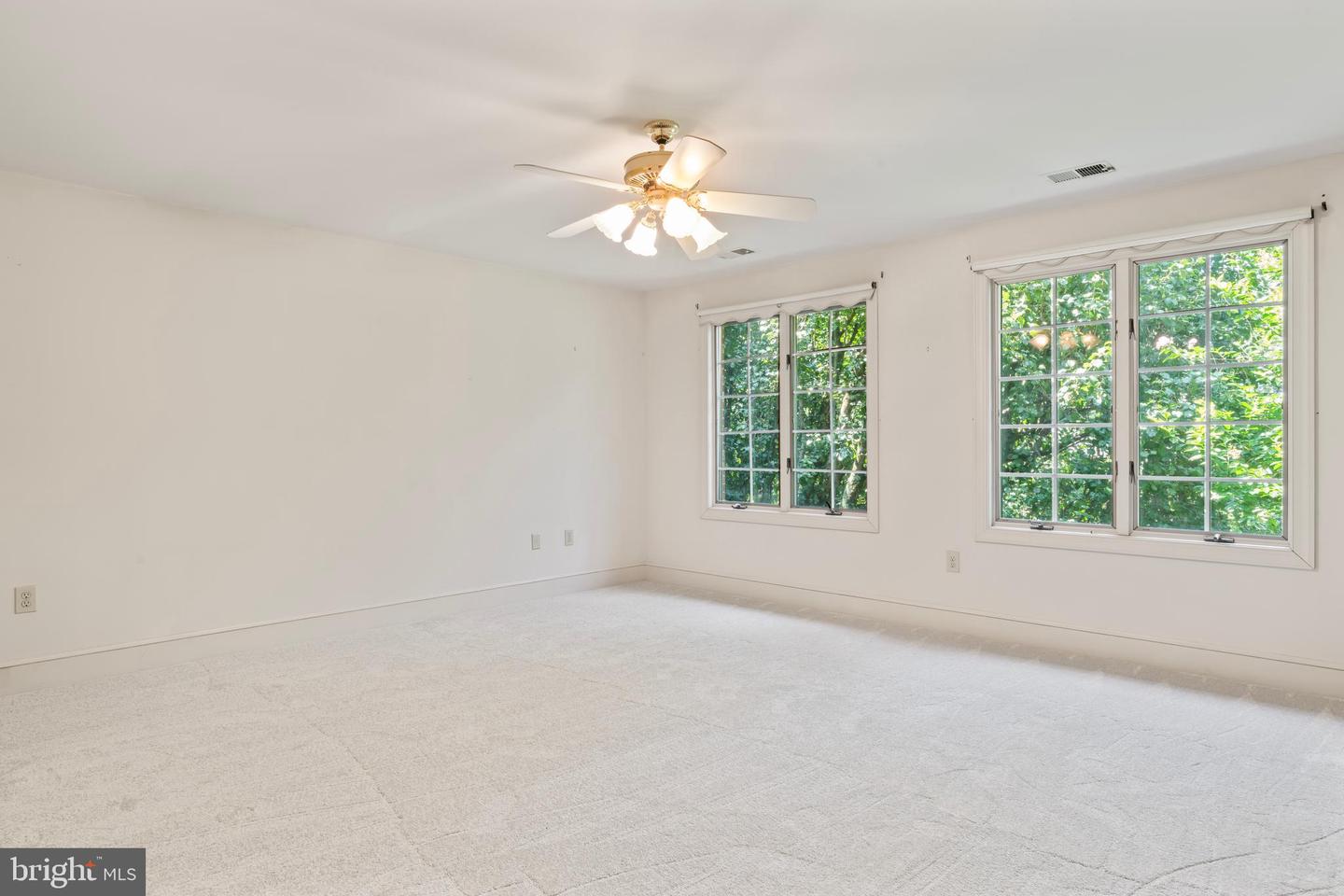 2713 SILKWOOD CT, OAKTON, Virginia 22124, 4 Bedrooms Bedrooms, ,4 BathroomsBathrooms,Residential,For sale,2713 SILKWOOD CT,VAFX2249226 MLS # VAFX2249226