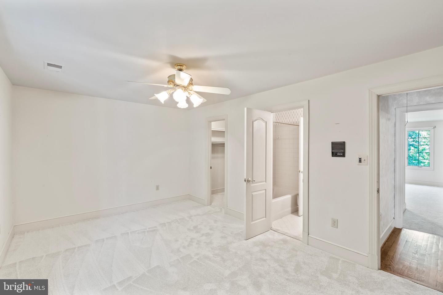 2713 SILKWOOD CT, OAKTON, Virginia 22124, 4 Bedrooms Bedrooms, ,4 BathroomsBathrooms,Residential,For sale,2713 SILKWOOD CT,VAFX2249226 MLS # VAFX2249226