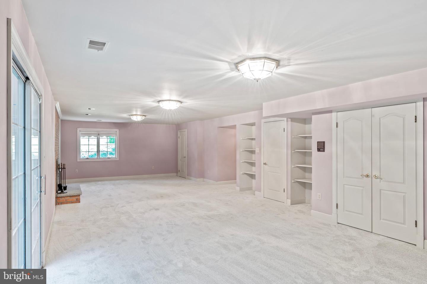 2713 SILKWOOD CT, OAKTON, Virginia 22124, 4 Bedrooms Bedrooms, ,4 BathroomsBathrooms,Residential,For sale,2713 SILKWOOD CT,VAFX2249226 MLS # VAFX2249226