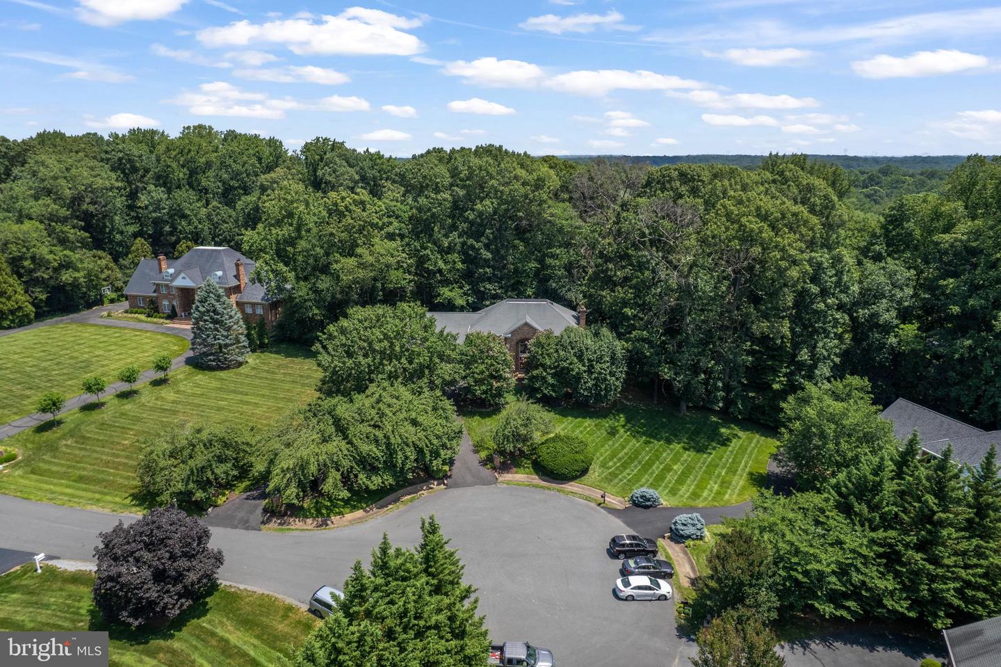 2713 SILKWOOD CT, OAKTON, Virginia 22124, 4 Bedrooms Bedrooms, ,4 BathroomsBathrooms,Residential,For sale,2713 SILKWOOD CT,VAFX2249226 MLS # VAFX2249226