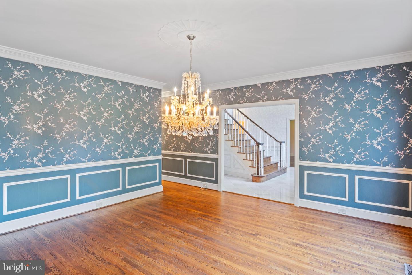2713 SILKWOOD CT, OAKTON, Virginia 22124, 4 Bedrooms Bedrooms, ,4 BathroomsBathrooms,Residential,For sale,2713 SILKWOOD CT,VAFX2249226 MLS # VAFX2249226