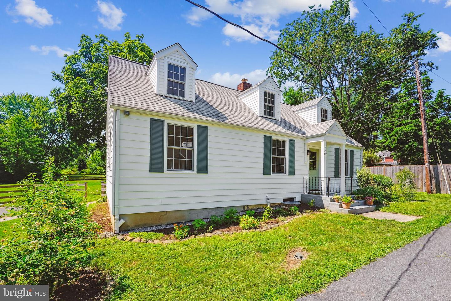 720 E STEPHENS LN, PURCELLVILLE, Virginia 20132, 4 Bedrooms Bedrooms, ,2 BathroomsBathrooms,Residential,For sale,720 E STEPHENS LN,VALO2100192 MLS # VALO2100192