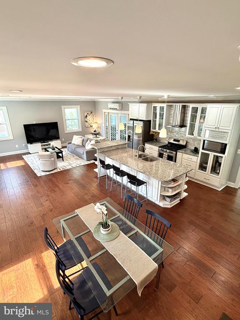 2907 ADAMS PL, FALLS CHURCH, Virginia 22042, 4 Bedrooms Bedrooms, ,4 BathroomsBathrooms,Residential,For sale,2907 ADAMS PL,VAFX2249412 MLS # VAFX2249412