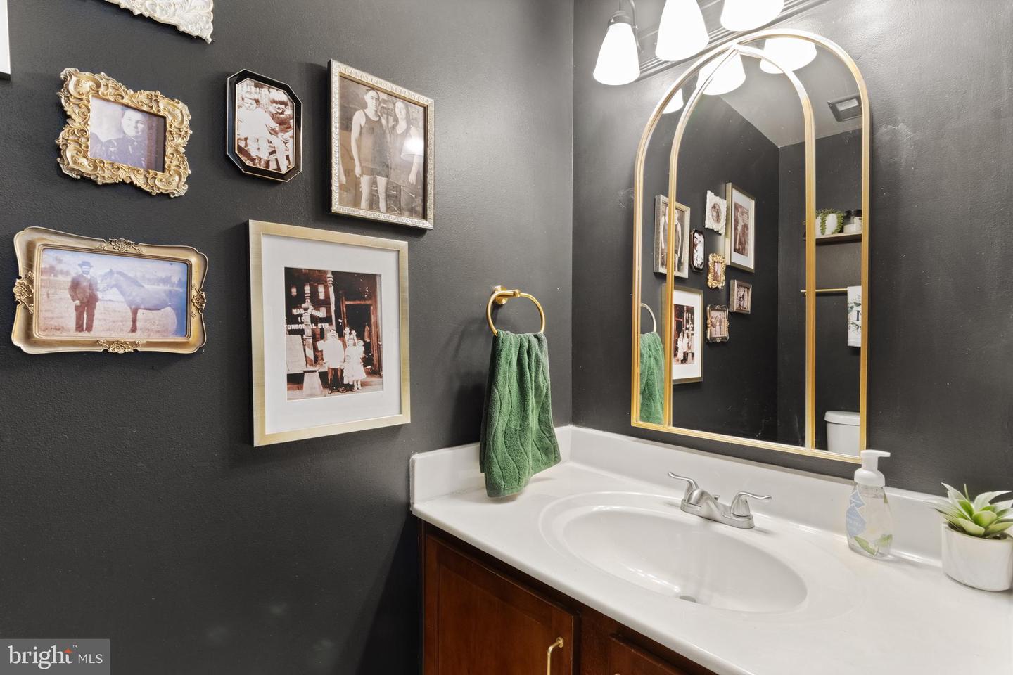 3086 BRIDGETON CT, WOODBRIDGE, Virginia 22192, 3 Bedrooms Bedrooms, ,4 BathroomsBathrooms,Residential,For sale,3086 BRIDGETON CT,VAPW2097668 MLS # VAPW2097668