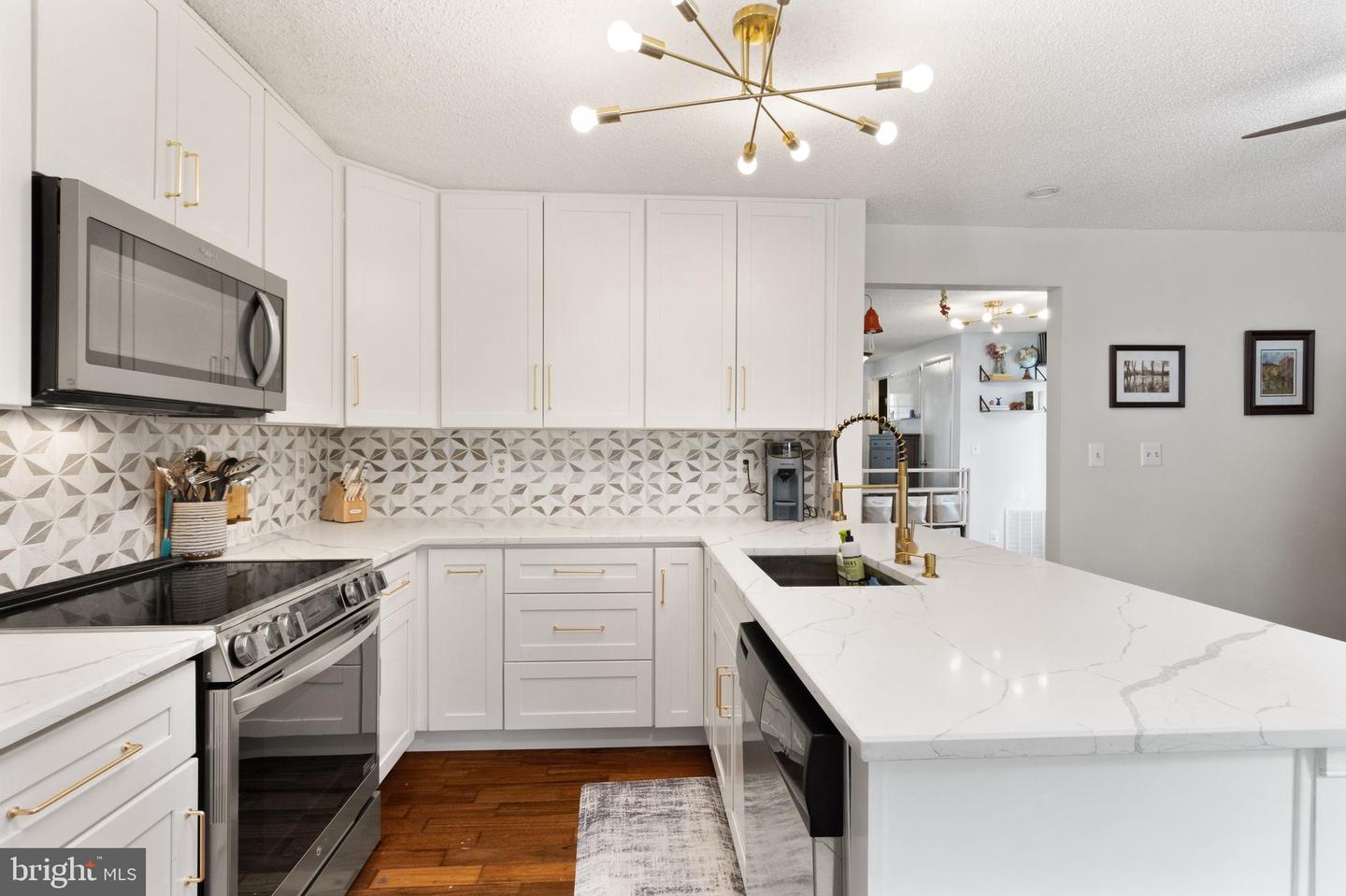 3086 BRIDGETON CT, WOODBRIDGE, Virginia 22192, 3 Bedrooms Bedrooms, ,4 BathroomsBathrooms,Residential,For sale,3086 BRIDGETON CT,VAPW2097668 MLS # VAPW2097668