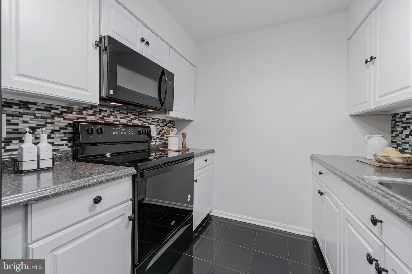 3460 SUMMIT CT NE #3460, WASHINGTON, District Of Columbia 20018, 3 Bedrooms Bedrooms, ,2 BathroomsBathrooms,Residential,For sale,3460 SUMMIT CT NE #3460,DCDC2206178 MLS # DCDC2206178