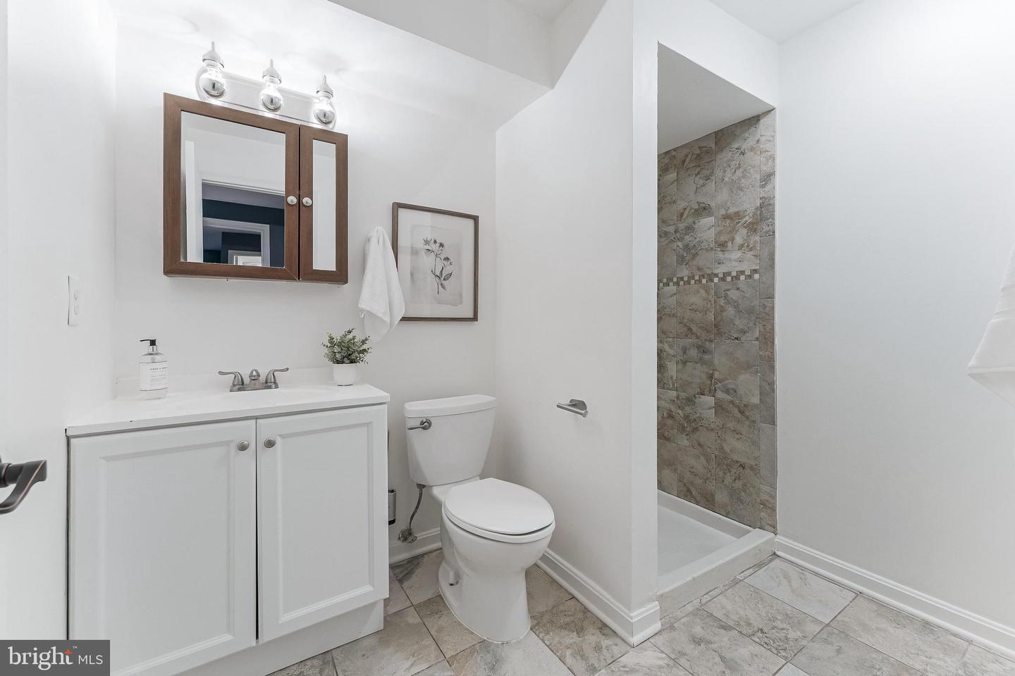 3460 SUMMIT CT NE #3460, WASHINGTON, District Of Columbia 20018, 3 Bedrooms Bedrooms, ,2 BathroomsBathrooms,Residential,For sale,3460 SUMMIT CT NE #3460,DCDC2206178 MLS # DCDC2206178