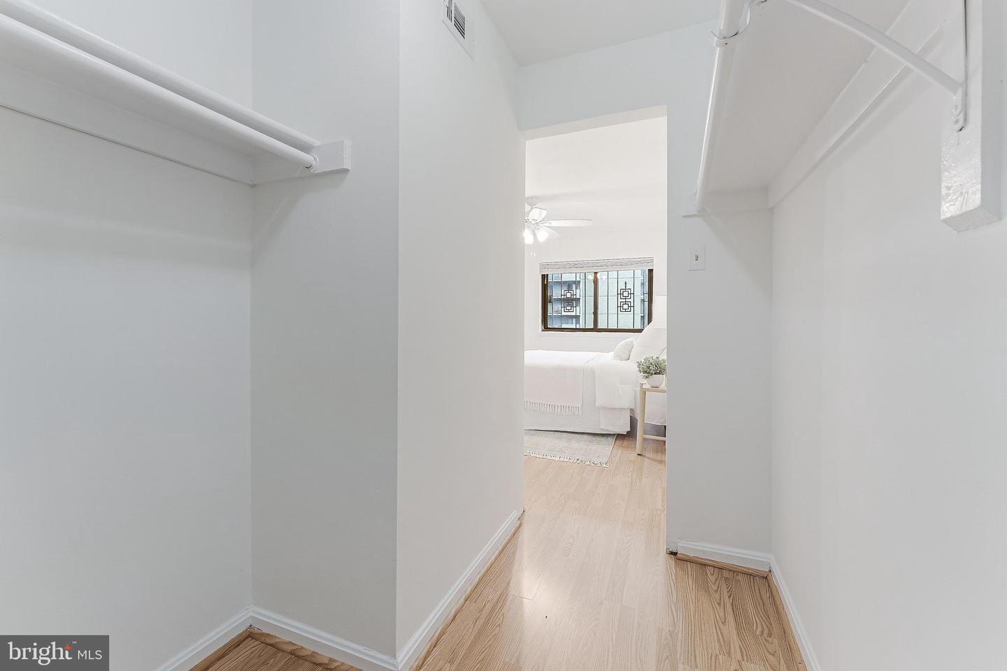 3460 SUMMIT CT NE #3460, WASHINGTON, District Of Columbia 20018, 3 Bedrooms Bedrooms, ,2 BathroomsBathrooms,Residential,For sale,3460 SUMMIT CT NE #3460,DCDC2206178 MLS # DCDC2206178