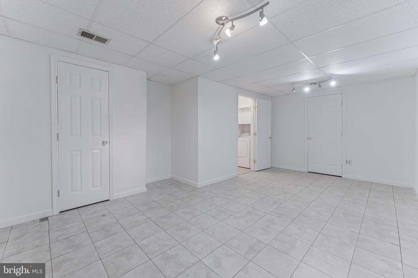 3460 SUMMIT CT NE #3460, WASHINGTON, District Of Columbia 20018, 3 Bedrooms Bedrooms, ,2 BathroomsBathrooms,Residential,For sale,3460 SUMMIT CT NE #3460,DCDC2206178 MLS # DCDC2206178