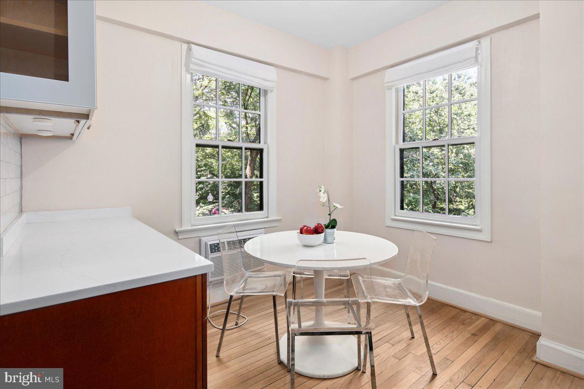2032 BELMONT RD NW #312, WASHINGTON, District Of Columbia 20009, 2 Bedrooms Bedrooms, ,1 BathroomBathrooms,Residential,For sale,2032 BELMONT RD NW #312,DCDC2207212 MLS # DCDC2207212