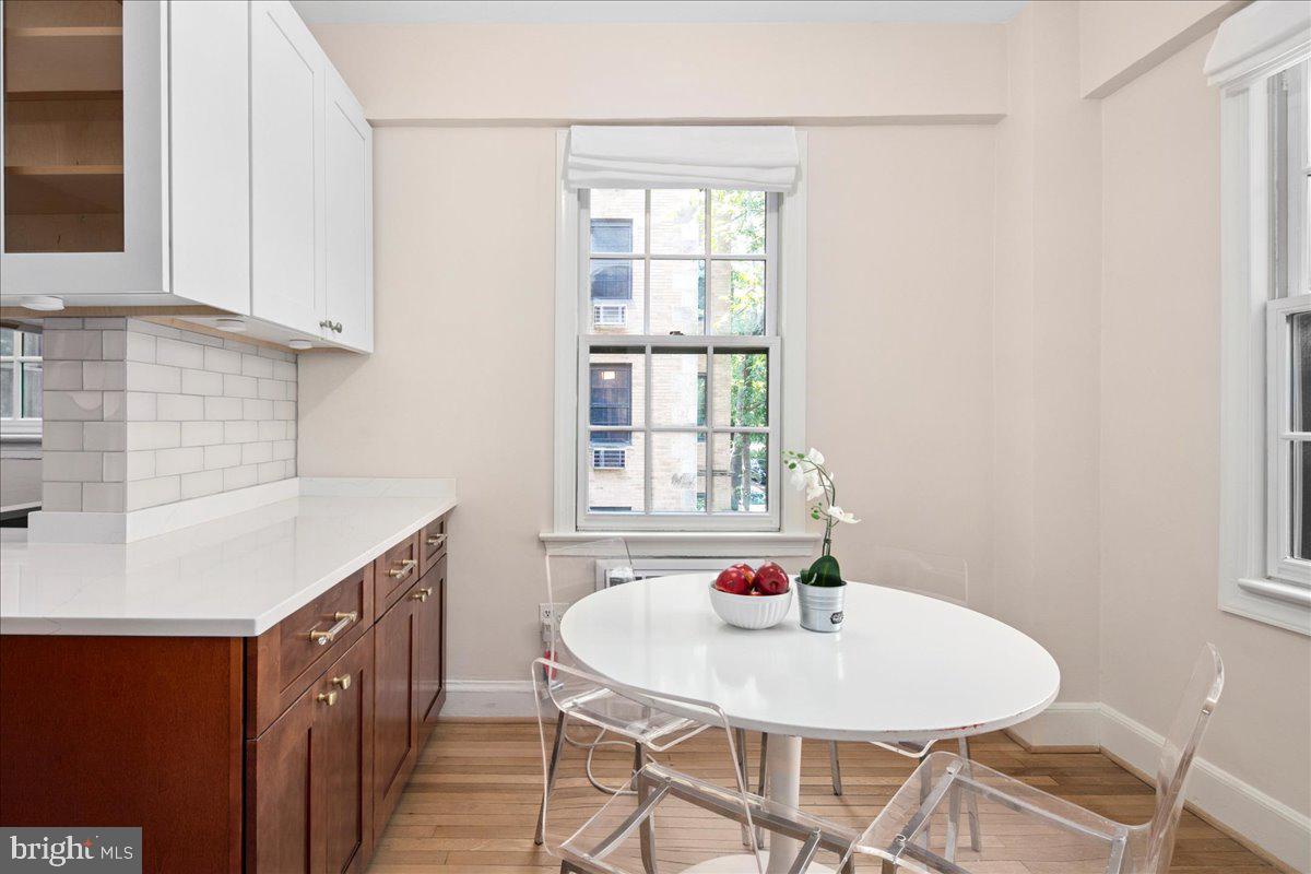 2032 BELMONT RD NW #312, WASHINGTON, District Of Columbia 20009, 2 Bedrooms Bedrooms, ,1 BathroomBathrooms,Residential,For sale,2032 BELMONT RD NW #312,DCDC2207212 MLS # DCDC2207212