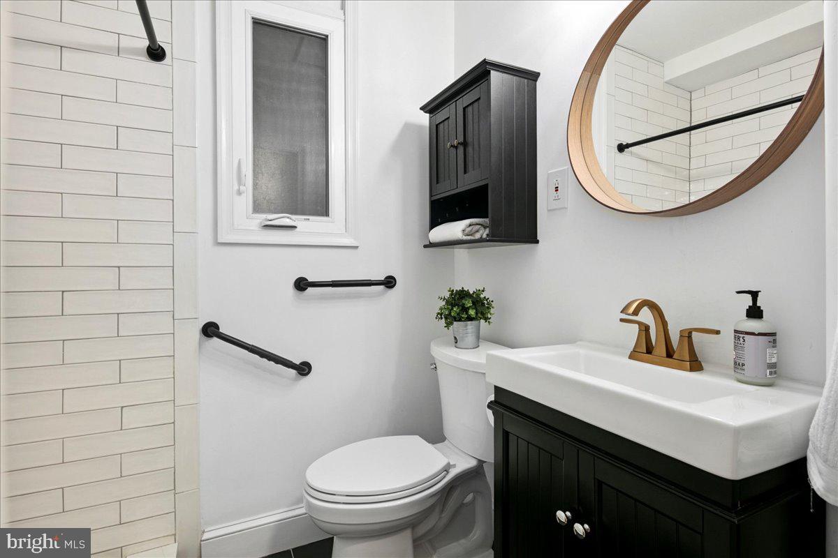 2032 BELMONT RD NW #312, WASHINGTON, District Of Columbia 20009, 2 Bedrooms Bedrooms, ,1 BathroomBathrooms,Residential,For sale,2032 BELMONT RD NW #312,DCDC2207212 MLS # DCDC2207212