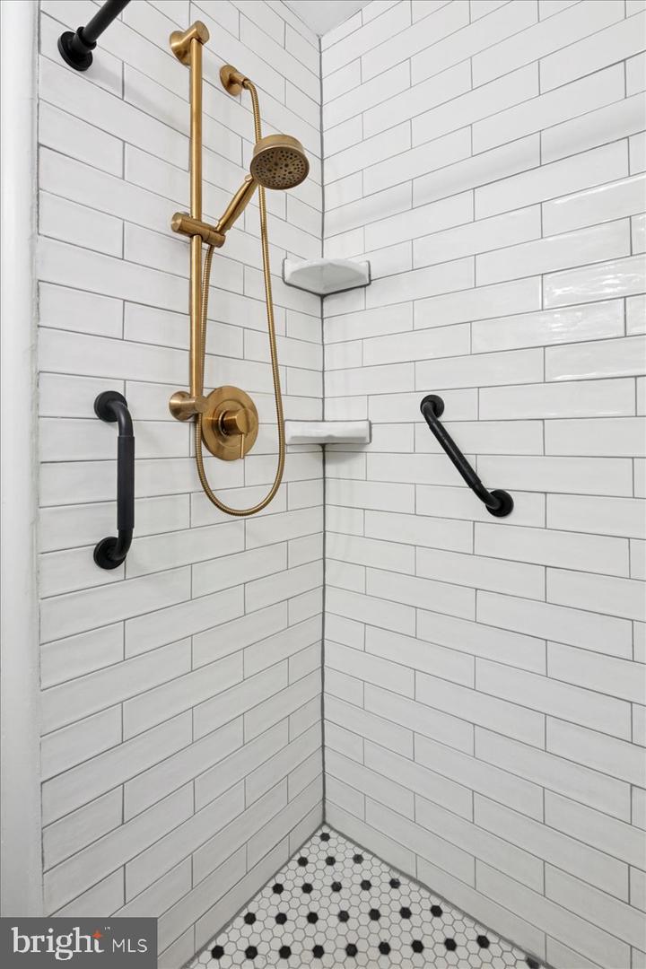 2032 BELMONT RD NW #312, WASHINGTON, District Of Columbia 20009, 2 Bedrooms Bedrooms, ,1 BathroomBathrooms,Residential,For sale,2032 BELMONT RD NW #312,DCDC2207212 MLS # DCDC2207212