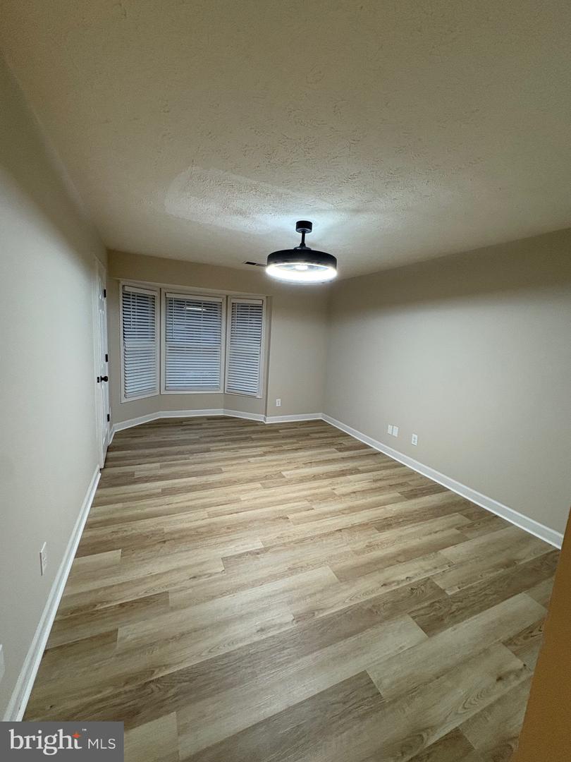 12012 RIDGE KNOLL DR #7, FAIRFAX, Virginia 22033, 2 Bedrooms Bedrooms, ,2 BathroomsBathrooms,Residential,For sale,12012 RIDGE KNOLL DR #7,VAFX2249880 MLS # VAFX2249880