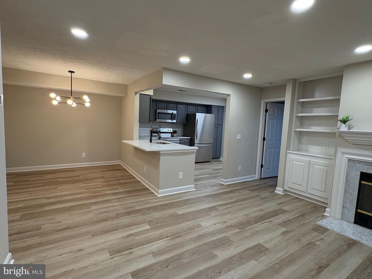 12012 RIDGE KNOLL DR #7, FAIRFAX, Virginia 22033, 2 Bedrooms Bedrooms, ,2 BathroomsBathrooms,Residential,For sale,12012 RIDGE KNOLL DR #7,VAFX2249880 MLS # VAFX2249880