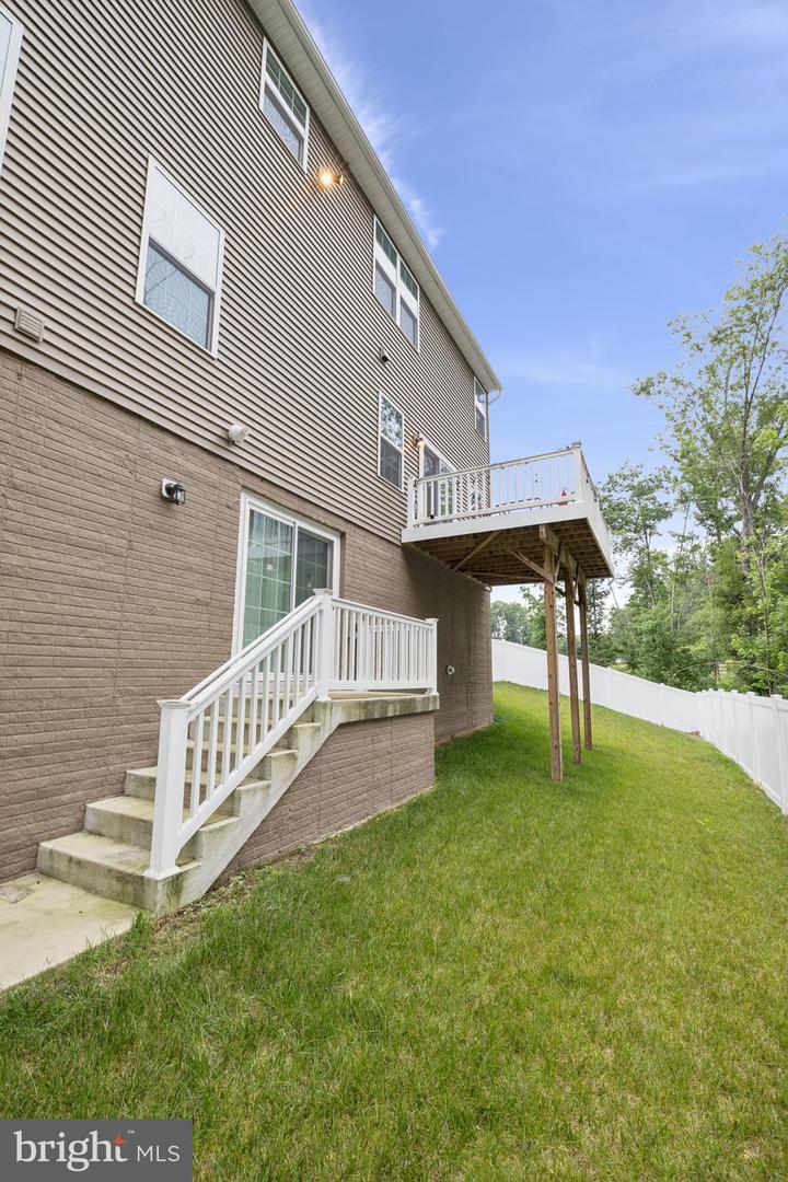 5103 MULBERRY DR, FREDERICKSBURG, Virginia 22407, 4 Bedrooms Bedrooms, ,3 BathroomsBathrooms,Residential,For sale,5103 MULBERRY DR,VASP2034162 MLS # VASP2034162