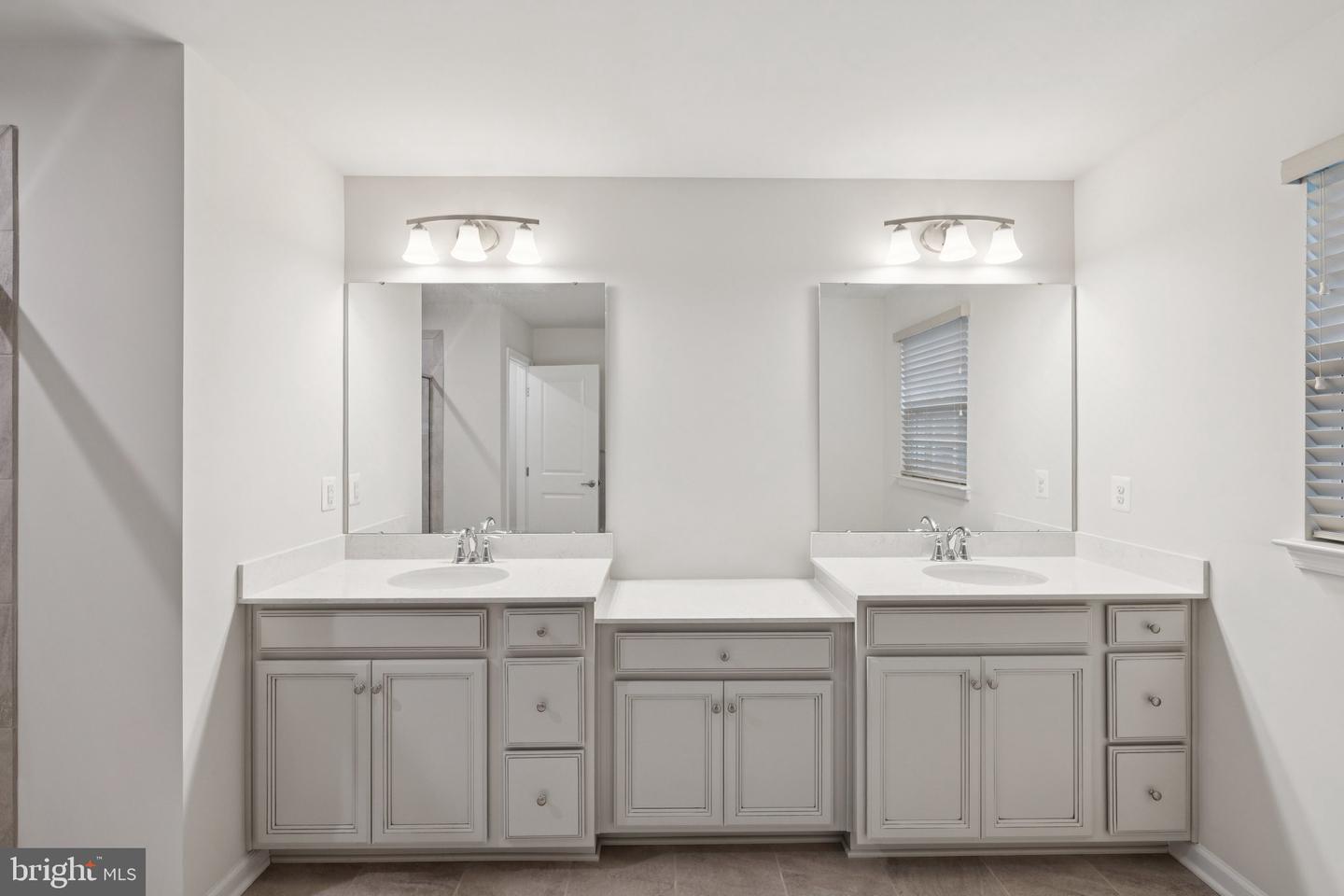5103 MULBERRY DR, FREDERICKSBURG, Virginia 22407, 4 Bedrooms Bedrooms, ,3 BathroomsBathrooms,Residential,For sale,5103 MULBERRY DR,VASP2034162 MLS # VASP2034162