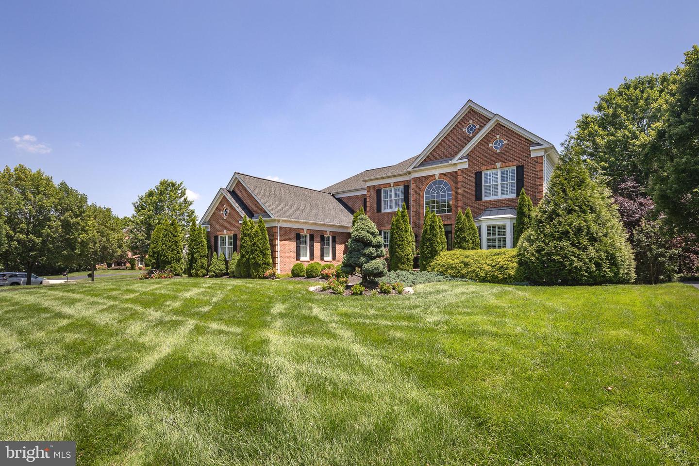 5359 WALKERTON CT, HAYMARKET, Virginia 20169, 5 Bedrooms Bedrooms, ,5 BathroomsBathrooms,Residential,For sale,5359 WALKERTON CT,VAPW2097736 MLS # VAPW2097736