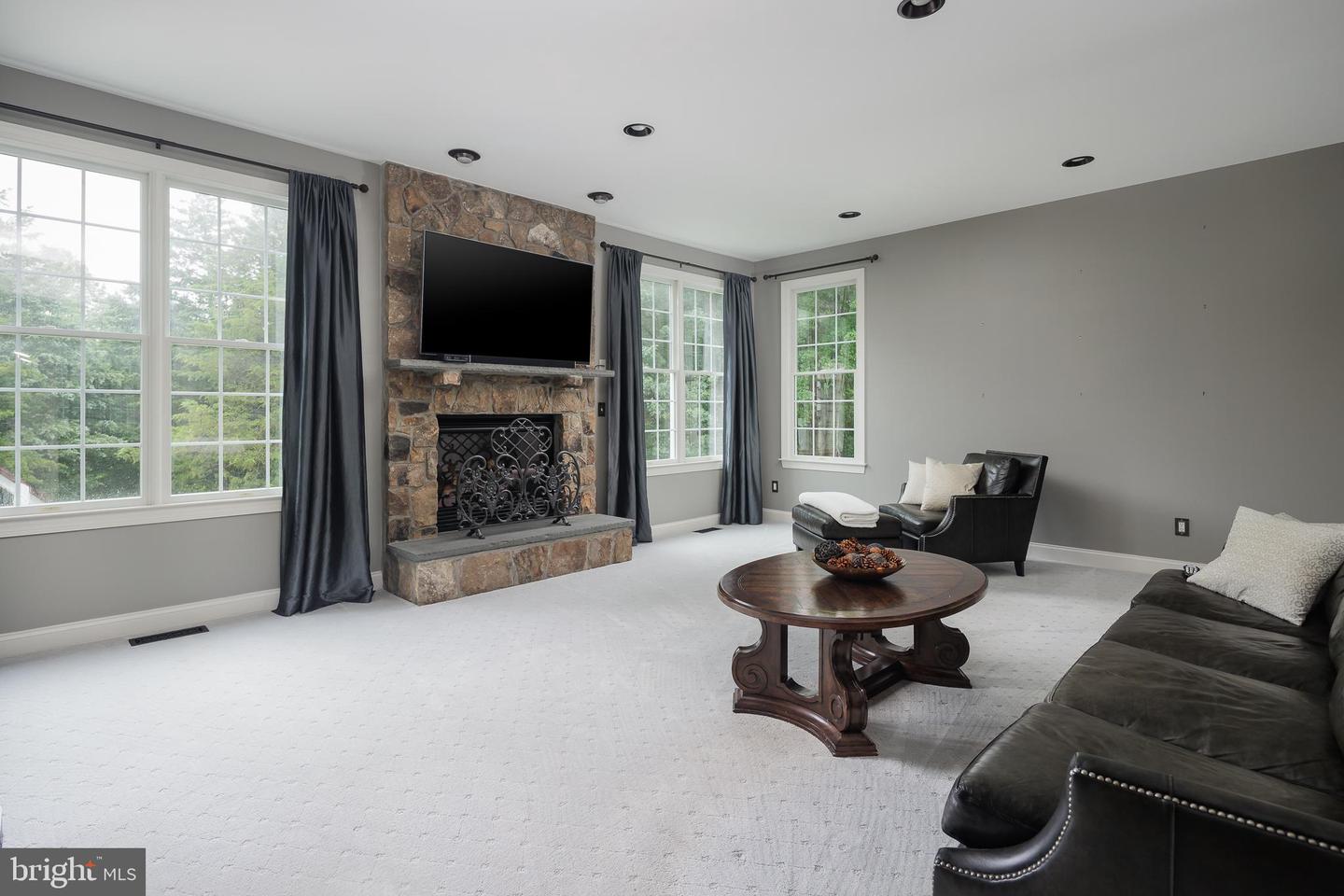 5359 WALKERTON CT, HAYMARKET, Virginia 20169, 5 Bedrooms Bedrooms, ,5 BathroomsBathrooms,Residential,For sale,5359 WALKERTON CT,VAPW2097736 MLS # VAPW2097736