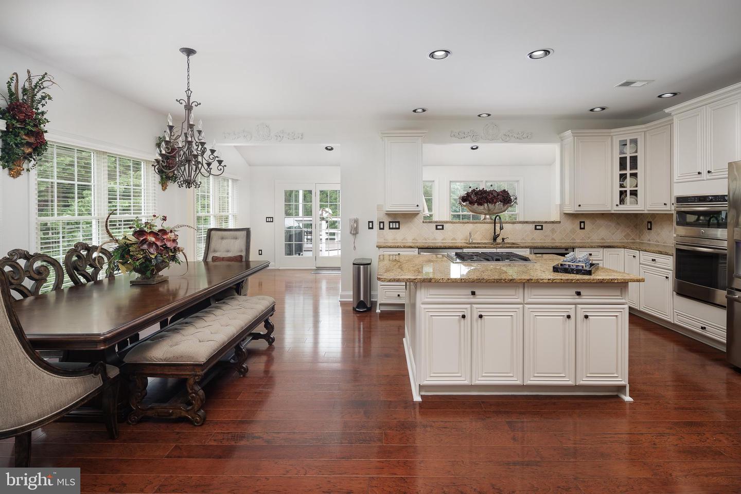 5359 WALKERTON CT, HAYMARKET, Virginia 20169, 5 Bedrooms Bedrooms, ,5 BathroomsBathrooms,Residential,For sale,5359 WALKERTON CT,VAPW2097736 MLS # VAPW2097736