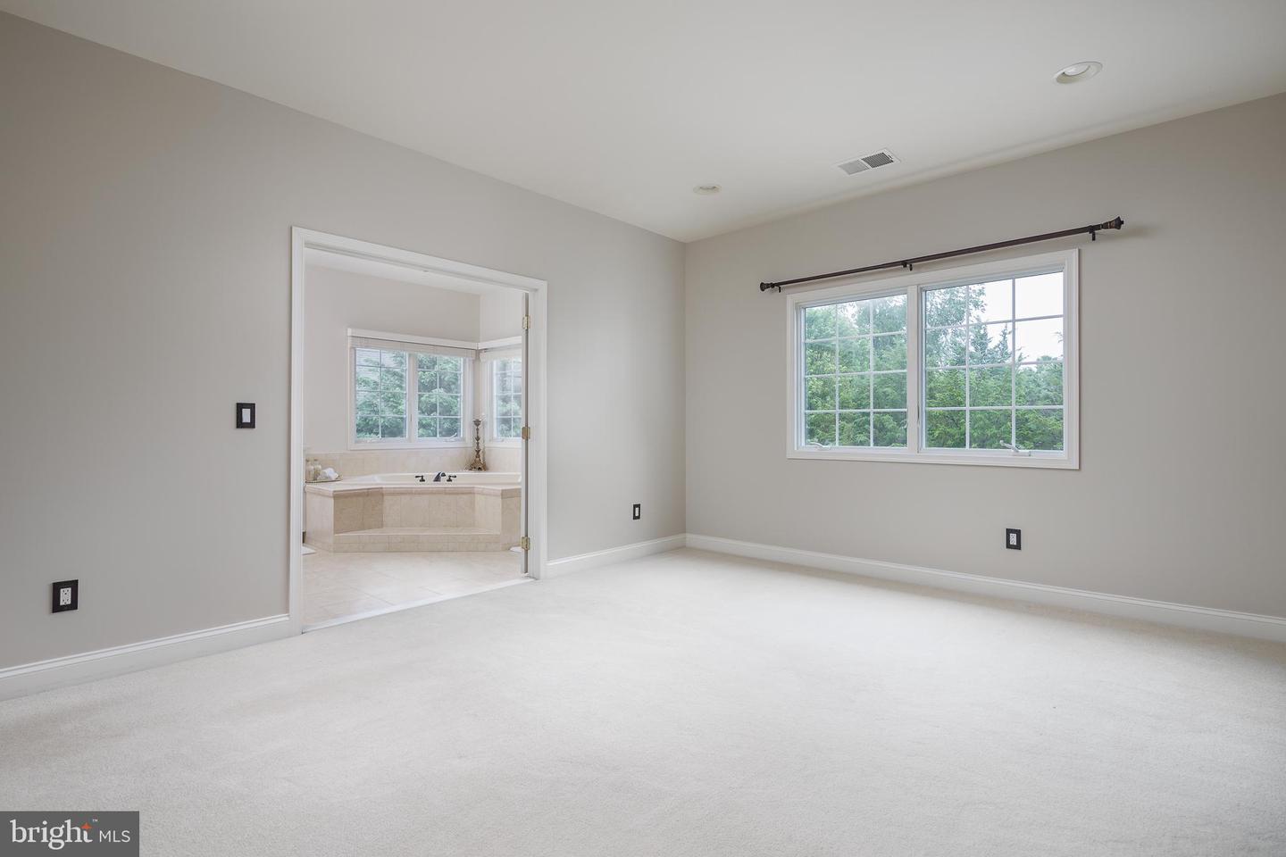 5359 WALKERTON CT, HAYMARKET, Virginia 20169, 5 Bedrooms Bedrooms, ,5 BathroomsBathrooms,Residential,For sale,5359 WALKERTON CT,VAPW2097736 MLS # VAPW2097736