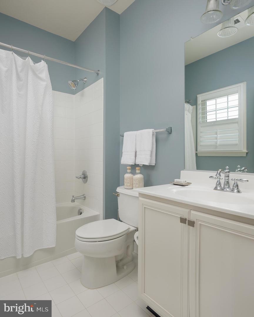 5359 WALKERTON CT, HAYMARKET, Virginia 20169, 5 Bedrooms Bedrooms, ,5 BathroomsBathrooms,Residential,For sale,5359 WALKERTON CT,VAPW2097736 MLS # VAPW2097736