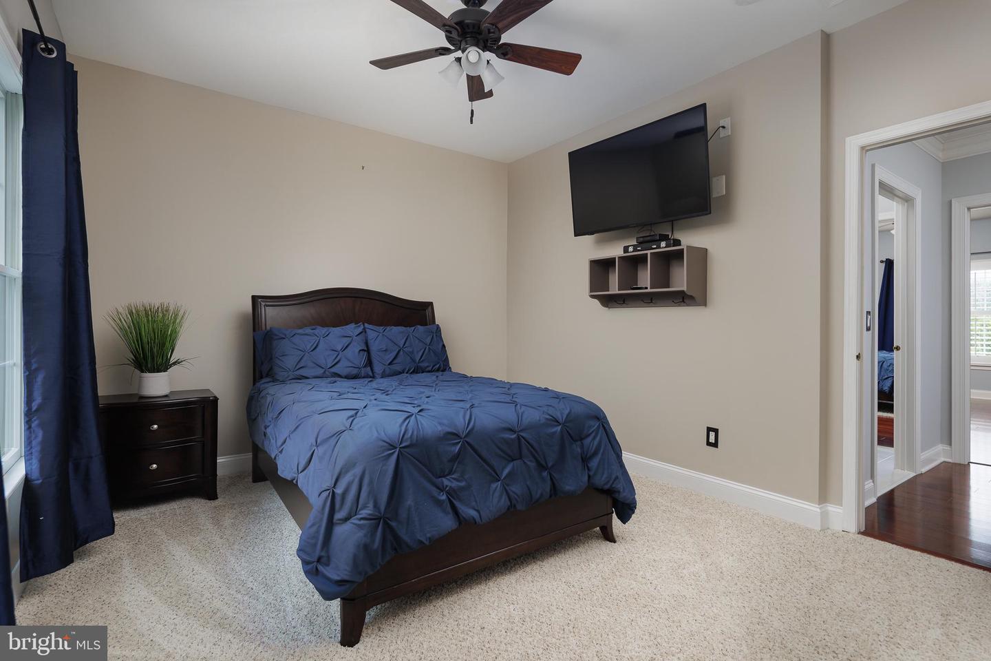 5359 WALKERTON CT, HAYMARKET, Virginia 20169, 5 Bedrooms Bedrooms, ,5 BathroomsBathrooms,Residential,For sale,5359 WALKERTON CT,VAPW2097736 MLS # VAPW2097736
