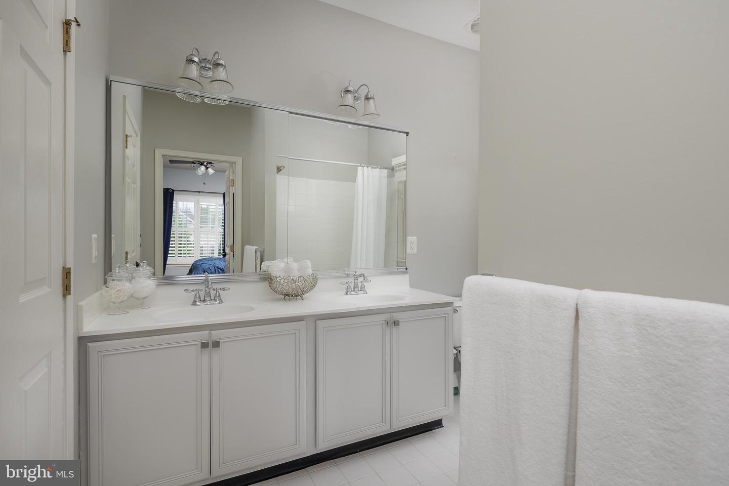 5359 WALKERTON CT, HAYMARKET, Virginia 20169, 5 Bedrooms Bedrooms, ,5 BathroomsBathrooms,Residential,For sale,5359 WALKERTON CT,VAPW2097736 MLS # VAPW2097736