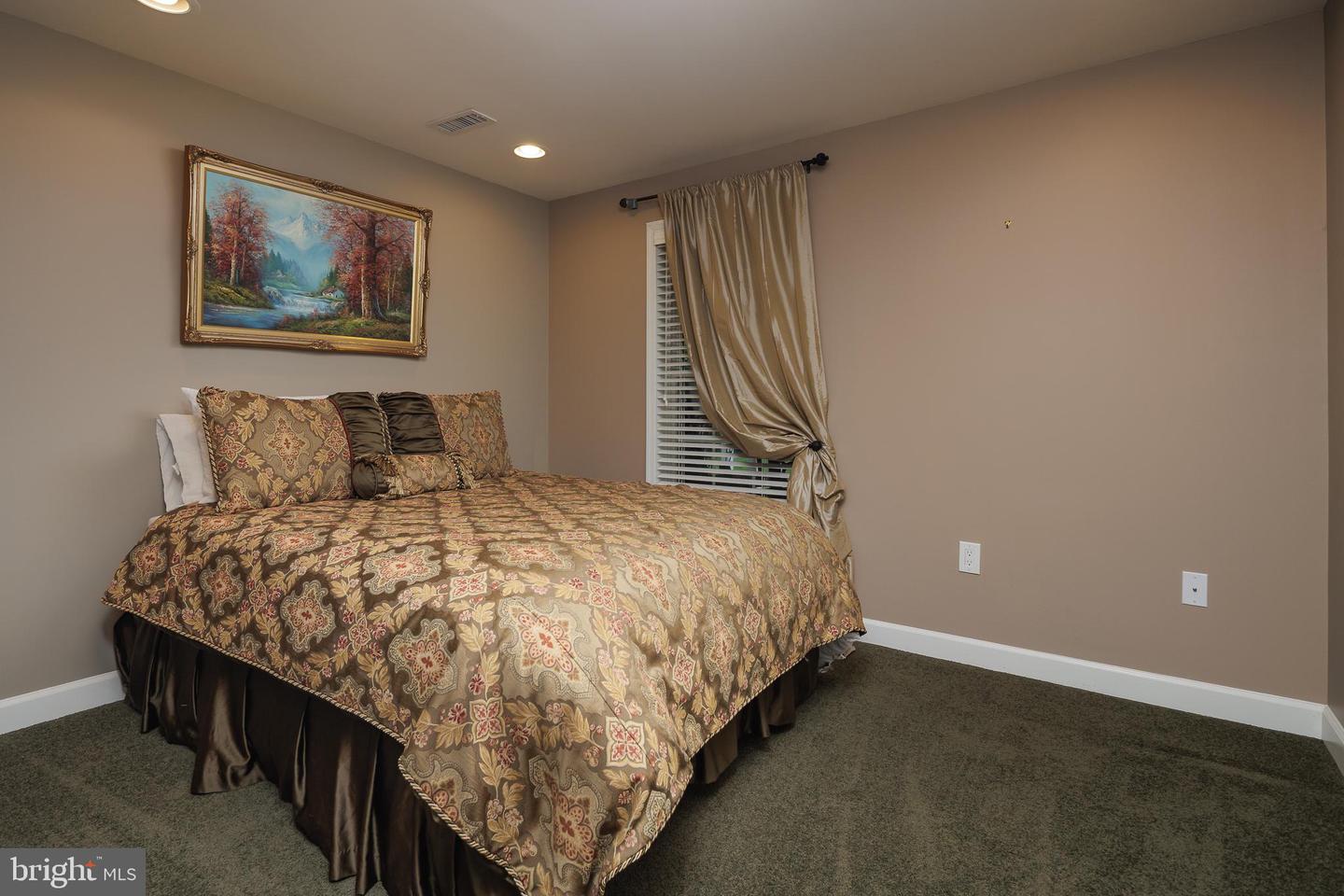 5359 WALKERTON CT, HAYMARKET, Virginia 20169, 5 Bedrooms Bedrooms, ,5 BathroomsBathrooms,Residential,For sale,5359 WALKERTON CT,VAPW2097736 MLS # VAPW2097736