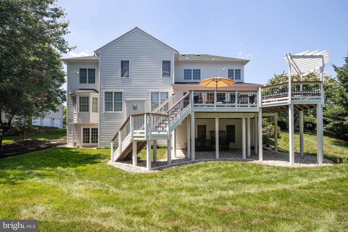 5359 WALKERTON CT, HAYMARKET, Virginia 20169, 5 Bedrooms Bedrooms, ,5 BathroomsBathrooms,Residential,For sale,5359 WALKERTON CT,VAPW2097736 MLS # VAPW2097736