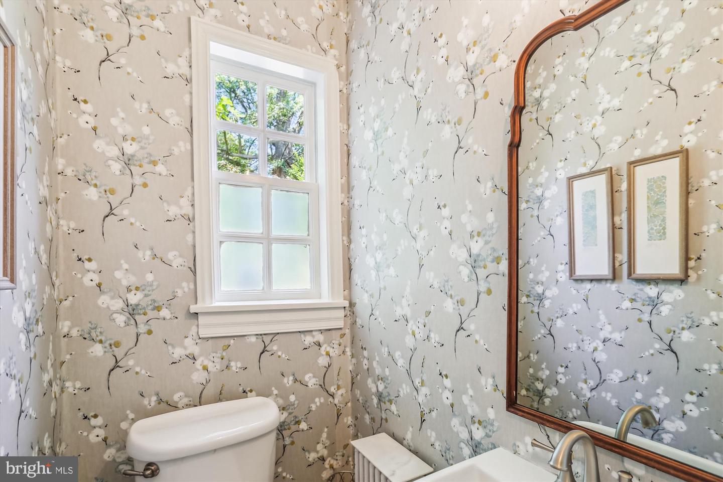3331 QUESADA ST NW, WASHINGTON, District Of Columbia 20015, 4 Bedrooms Bedrooms, ,3 BathroomsBathrooms,Residential,For sale,3331 QUESADA ST NW,DCDC2207418 MLS # DCDC2207418