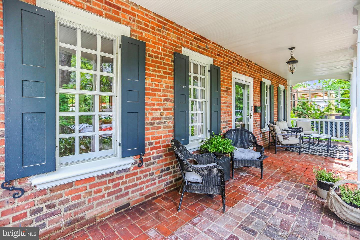 3331 QUESADA ST NW, WASHINGTON, District Of Columbia 20015, 4 Bedrooms Bedrooms, ,3 BathroomsBathrooms,Residential,For sale,3331 QUESADA ST NW,DCDC2207418 MLS # DCDC2207418